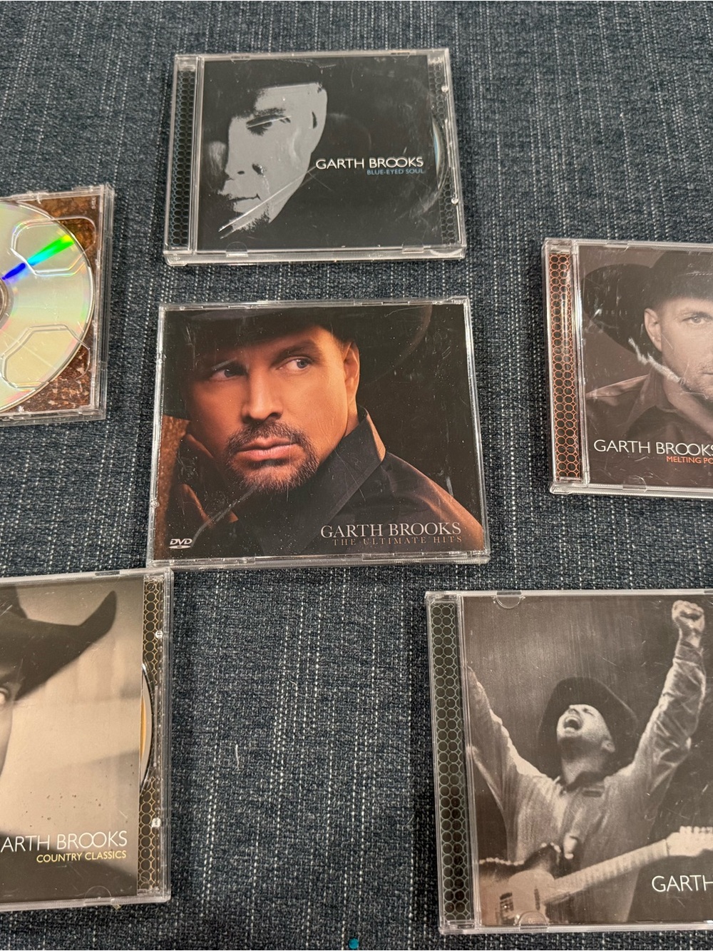 Garth Brooks - The Ultimate Hits (Black)